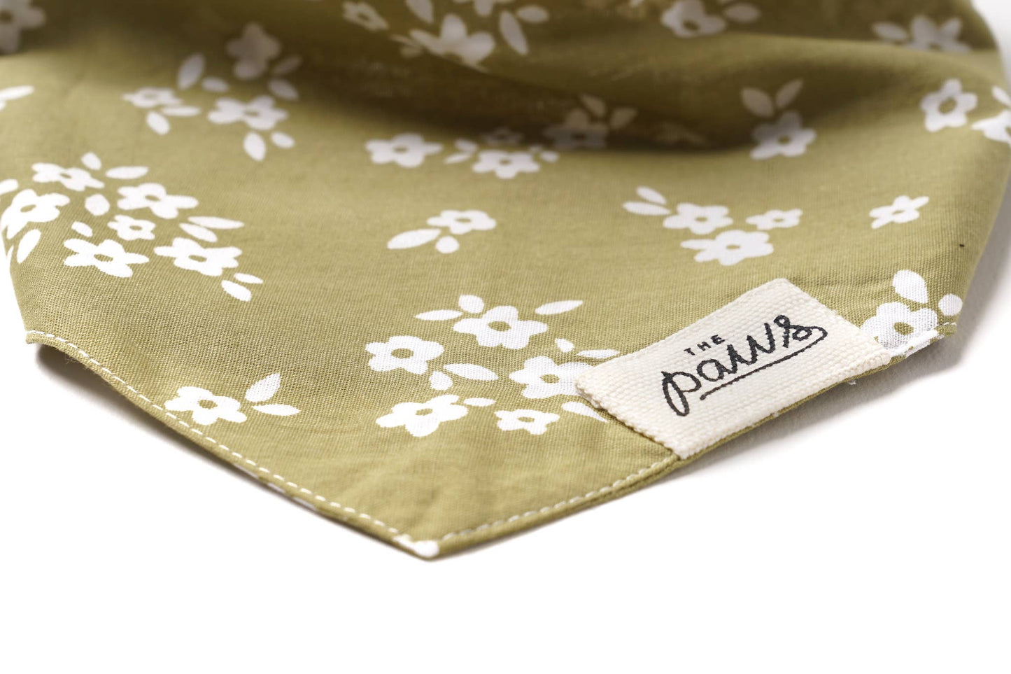 DAINTY FLOWERS BANDANA