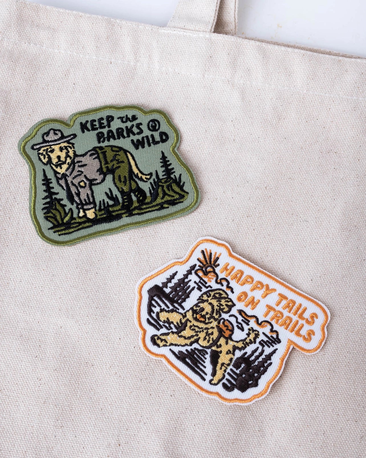 HAPPY TAILS ON TRAILS PATCH