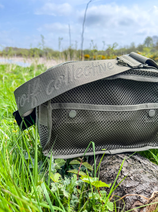 Forager Bag// Built-in Poop Bag Dispenser