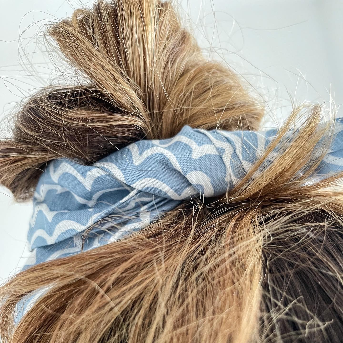 LITTLE WAVES HAIR WRAP