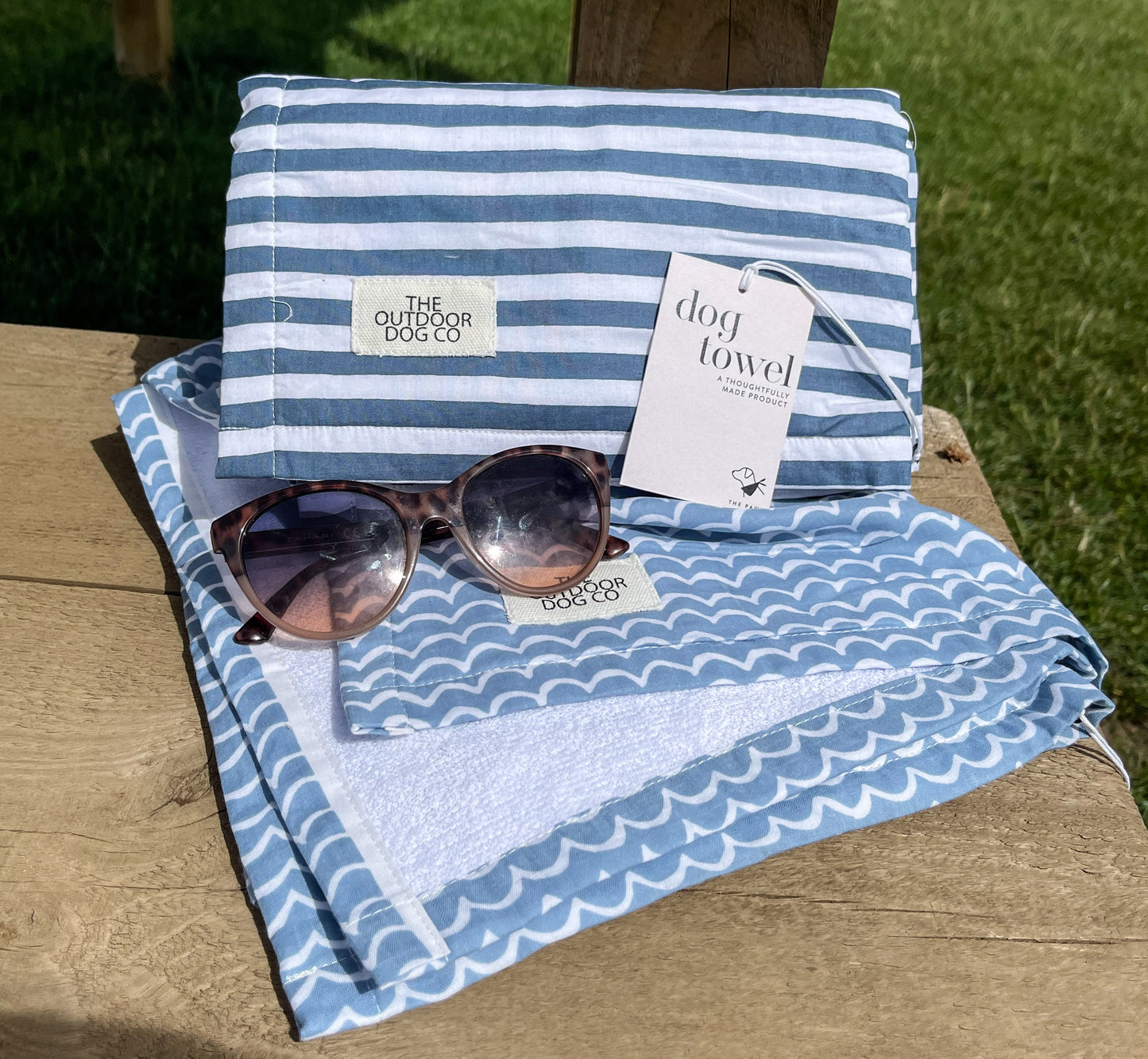 LITTLE WAVES DOG TOWEL