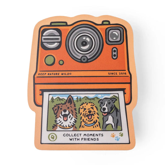 COLLECT MOMENTS WITH FRIENDS STICKER